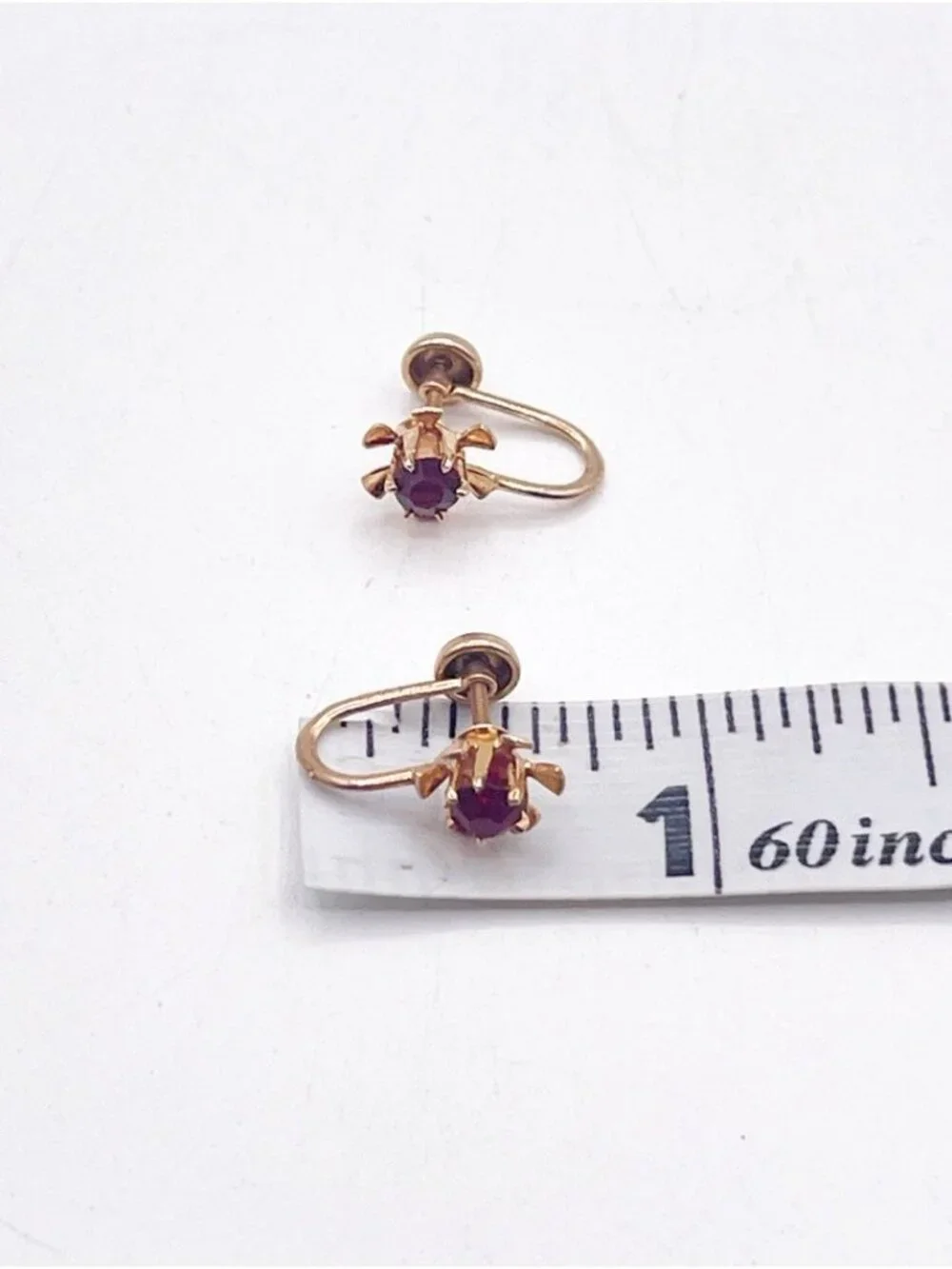 Vintage Marked BOA 10K Yellow Gold Dainty Red Stone Flower Screw Back Earrings